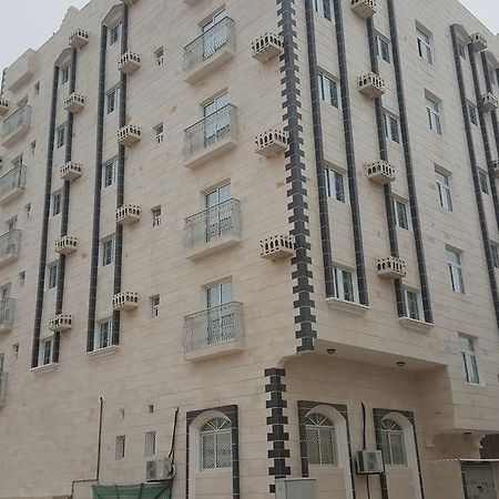 Golden Seasons Furnished Apartment 살랄라 외부 사진