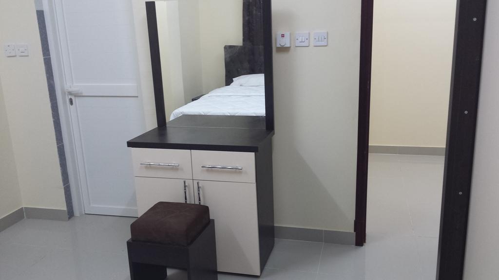 Golden Seasons Furnished Apartment 살랄라 객실 사진