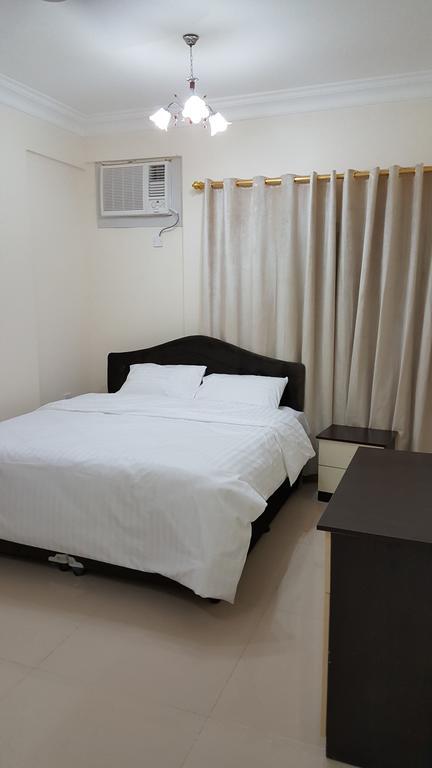 Golden Seasons Furnished Apartment 살랄라 외부 사진
